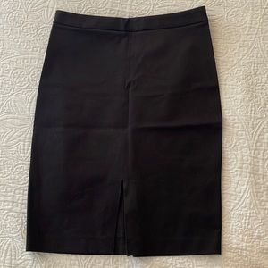 Banana Republic EUC split front pencil skirt